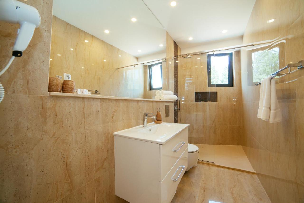 Hotel Ambiente Ulcinj Exterior foto