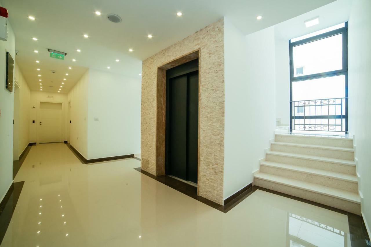 Hotel Ambiente Ulcinj Exterior foto
