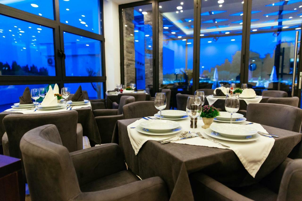 Hotel Ambiente Ulcinj Exterior foto